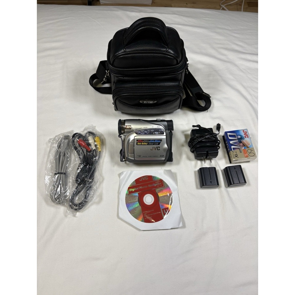 JVC GR-D270U MiniDV Camcorder Bundle w/ Bag Tape Batteries Charger Cables